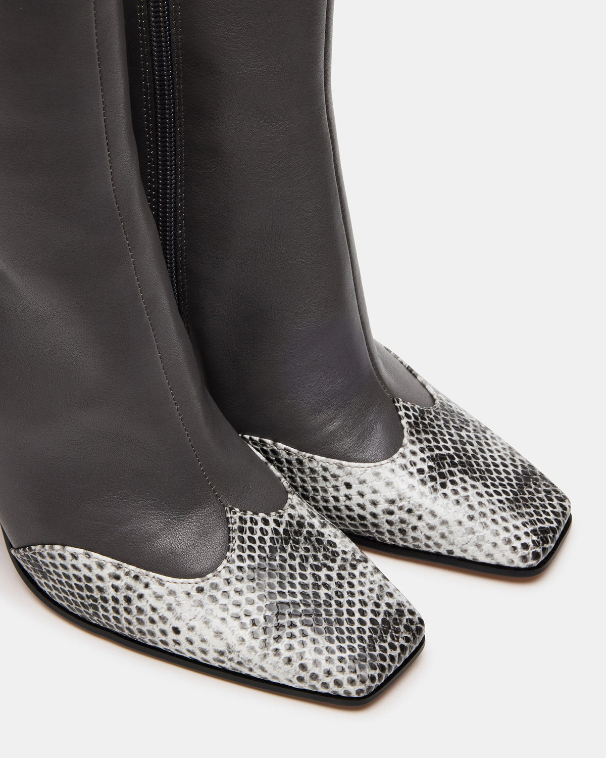 LYLE GREY LEATHER